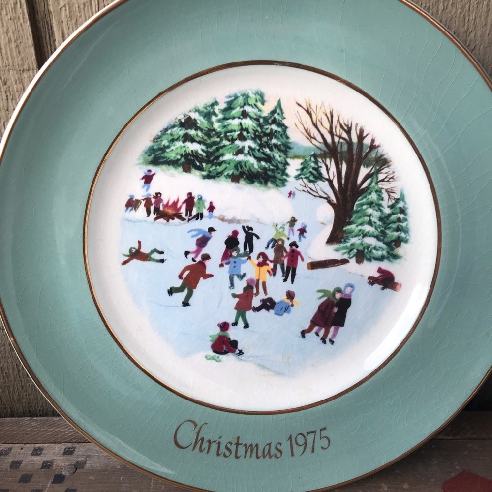 Avon Christmas plate